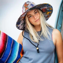 Dancing Bear Skelly Resort Hat -Pink Floyd shop RETGDFRH 3 07969.1644336052